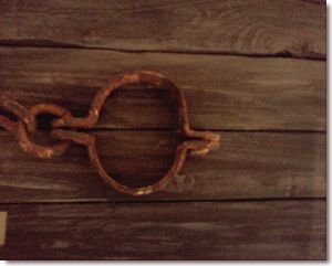 Pic: "Shackle of Dostoevskij" - © 2008 Guido Monte - Size: 11k